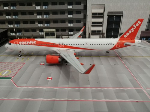 Easyjet airbus a321neo uzme - , g-uzme