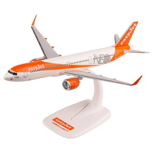 Easyjet airbus a321neo uzma - easyjet,